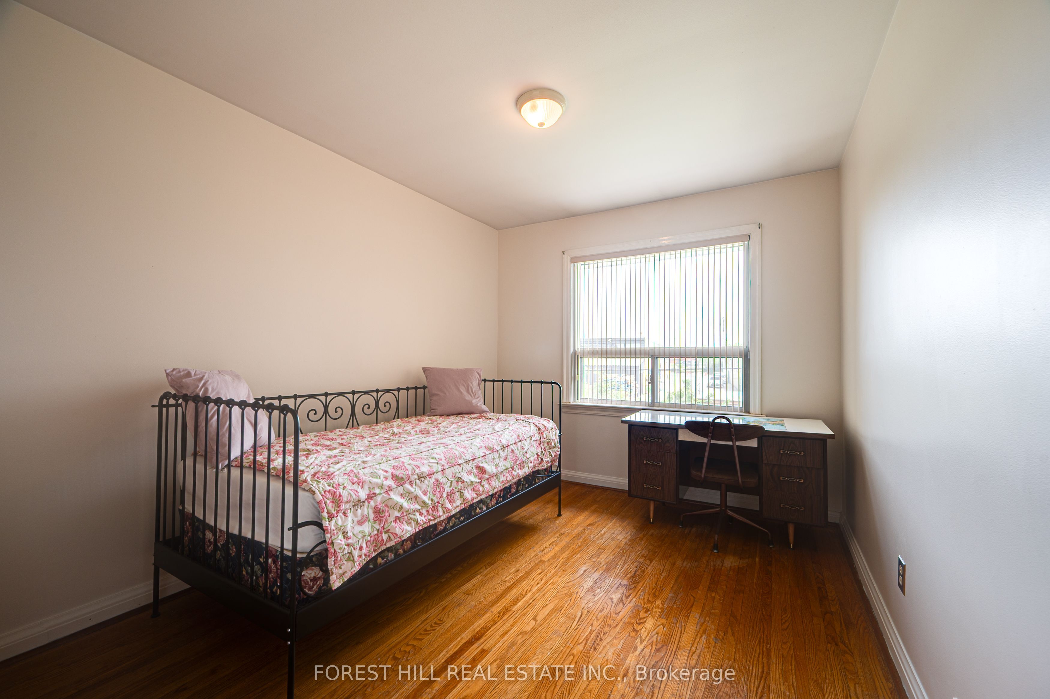 73 Talent Crescent photo 7
