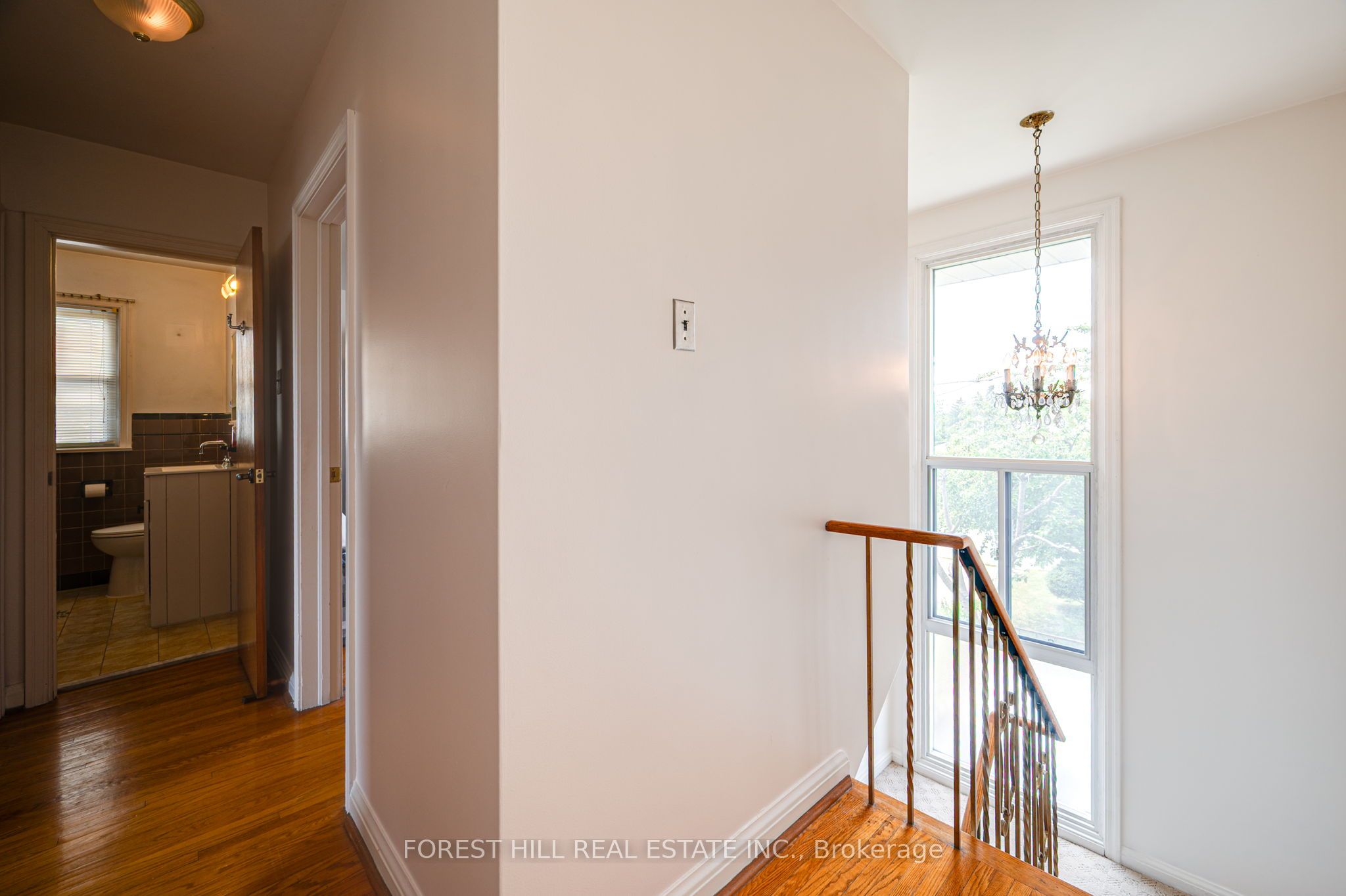 73 Talent Crescent photo 8