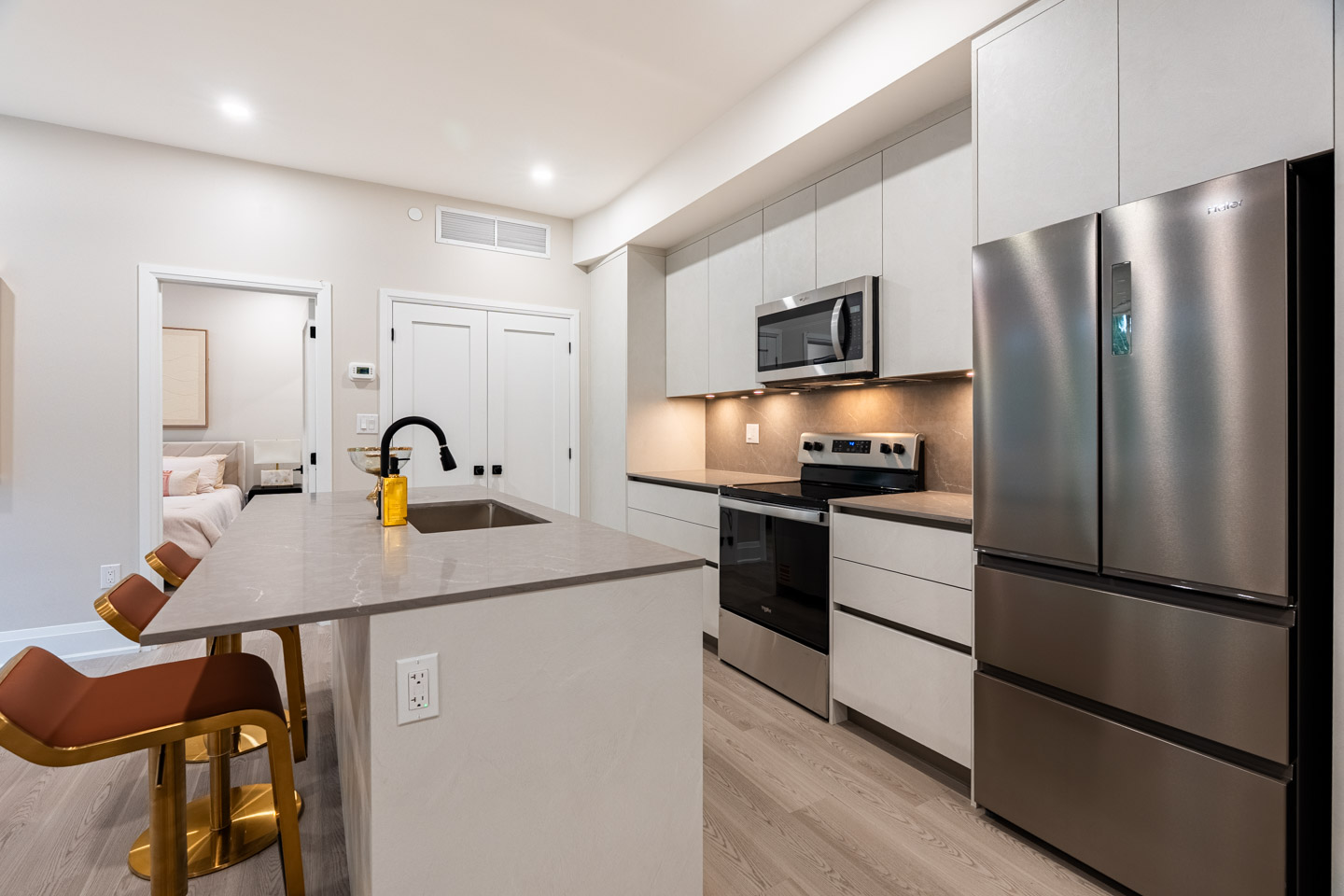 Unit 201 at Maison Bathurst — photo 6