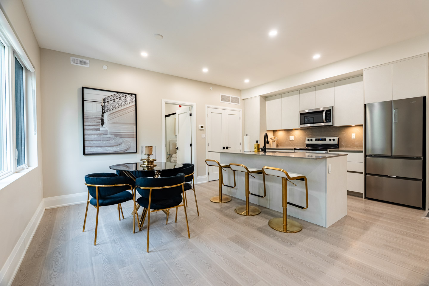 Unit 301 at Maison Bathurst — photo 2