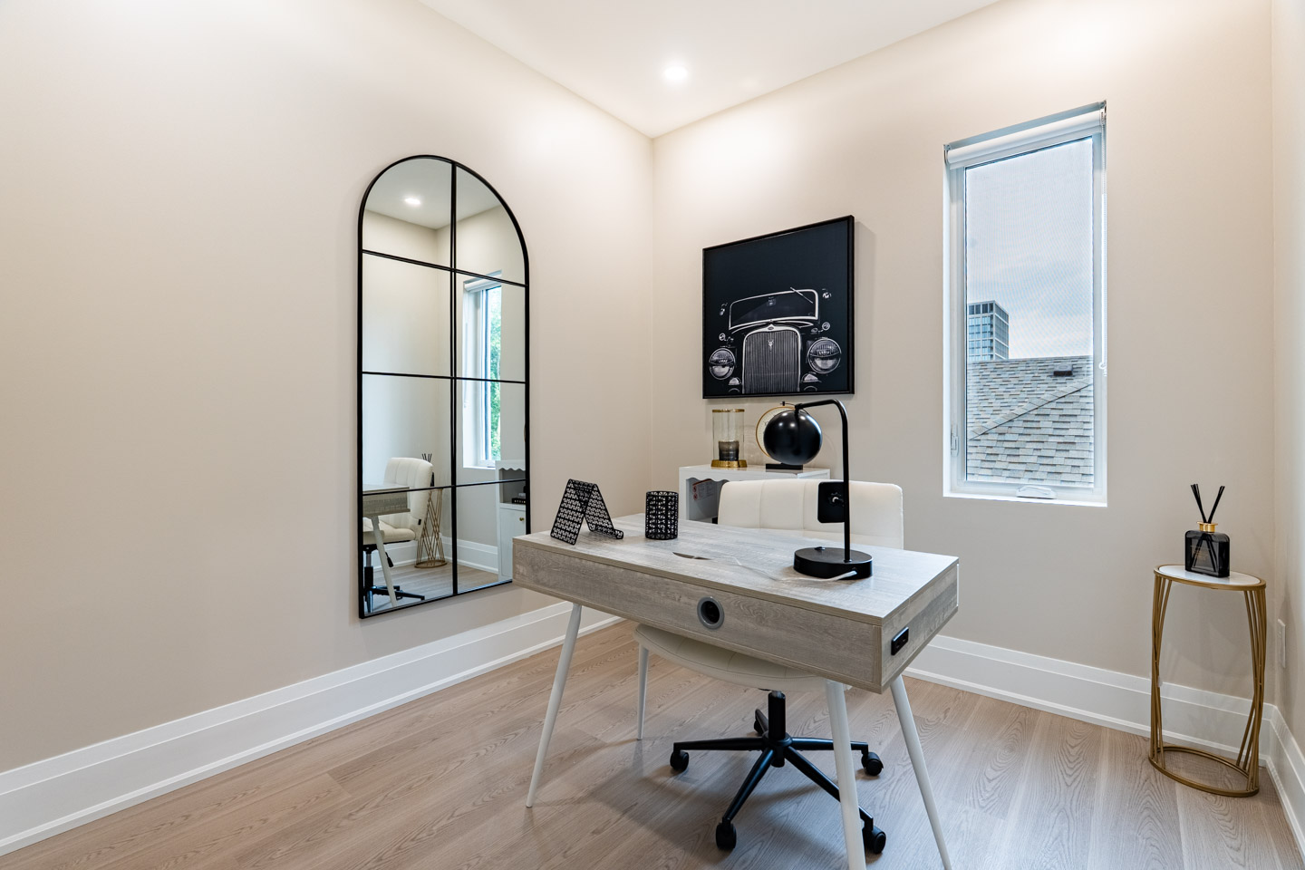 Unit 301 at Maison Bathurst — photo 7