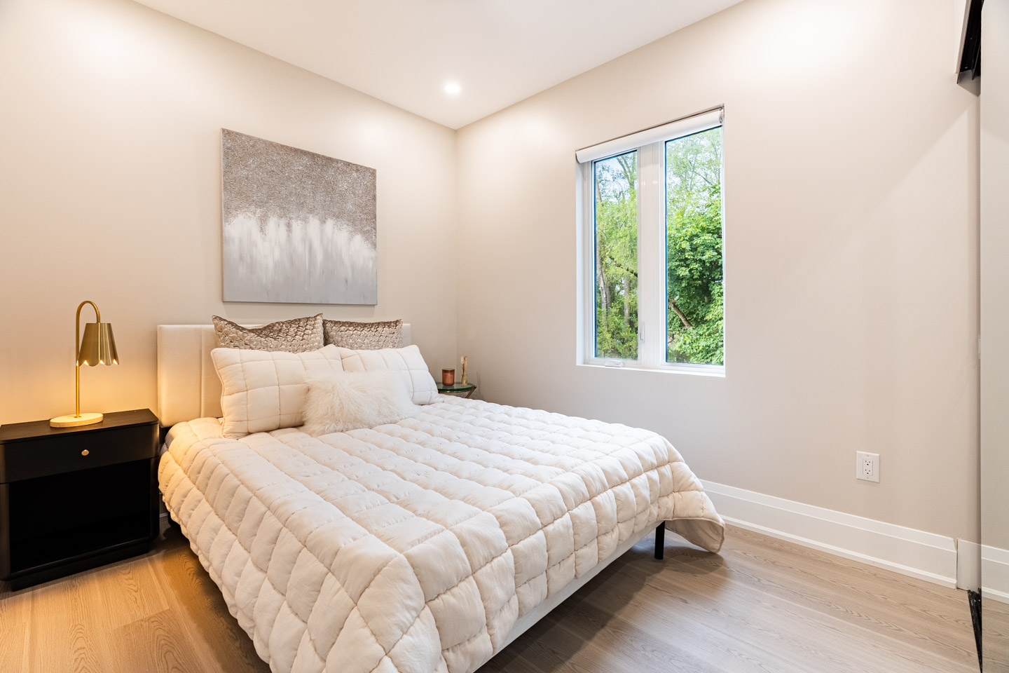 Unit 301 at Maison Bathurst — photo 9