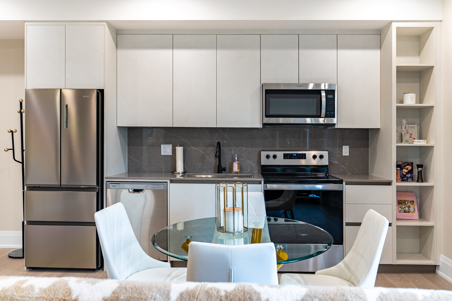 Unit 302 at Maison Bathurst — photo 14