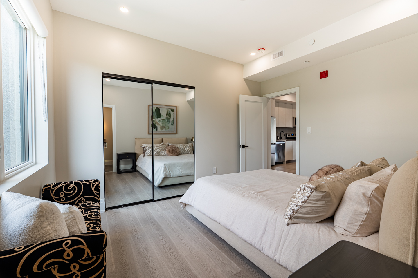 Unit 502 at Maison Bathurst — photo 7
