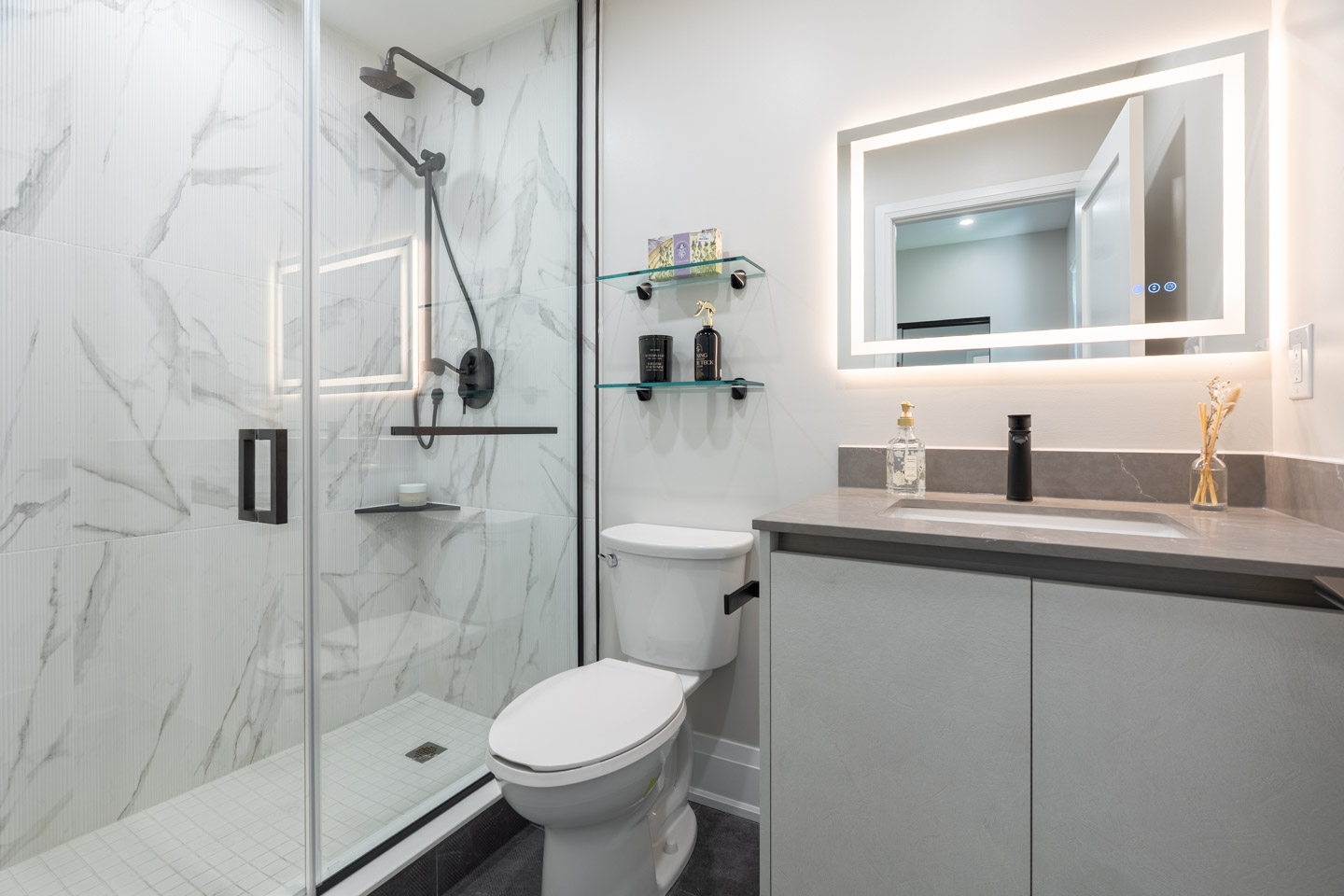 Unit 202 at Maison Bathurst — photo 18