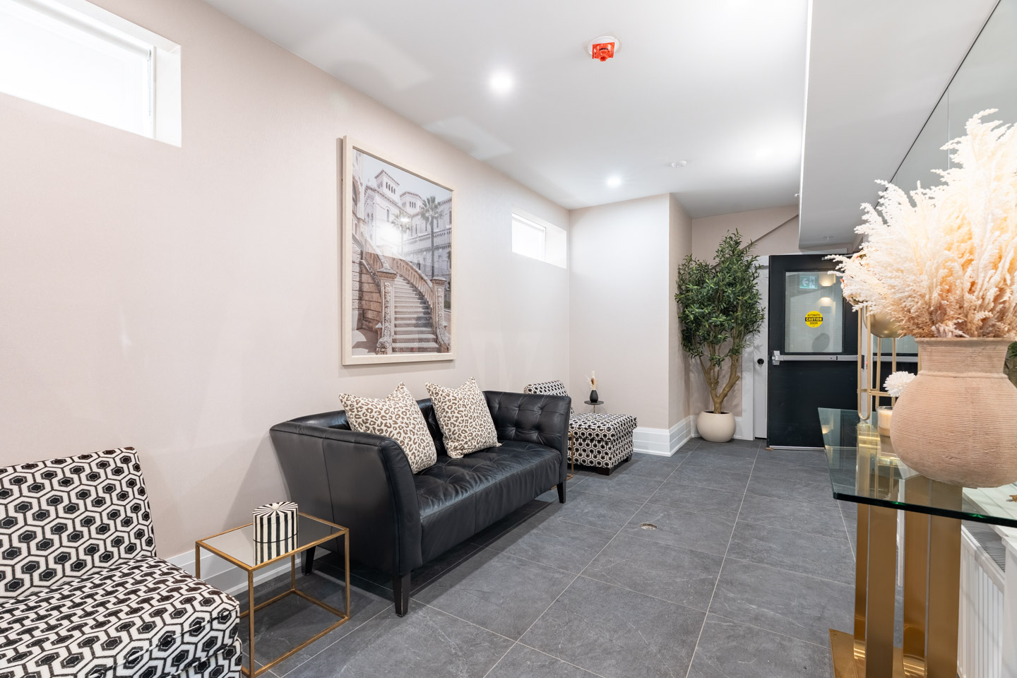 Unit 302 at Maison Bathurst — photo 18