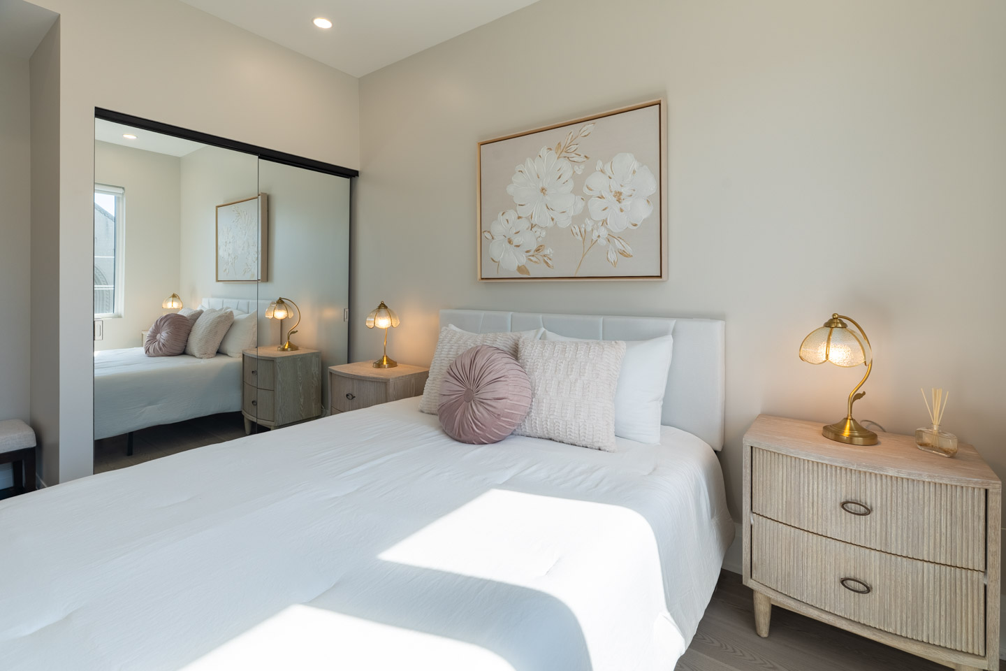 Unit 402 at Maison Bathurst — photo 10