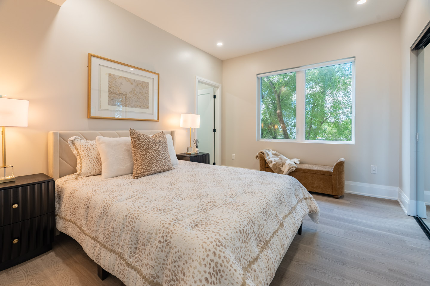 Unit 402 at Maison Bathurst — photo 15