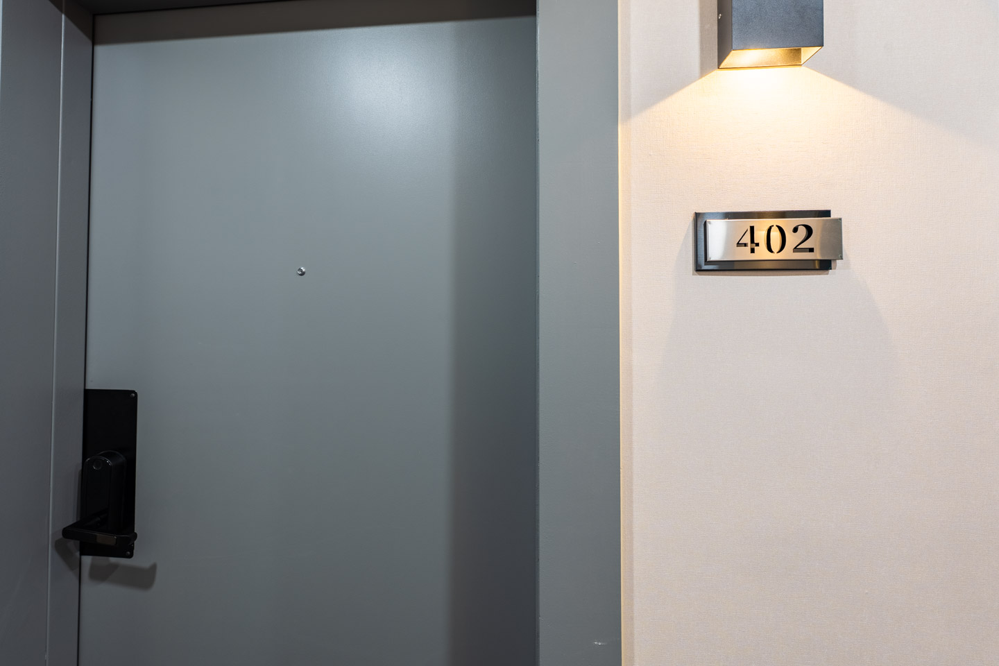 Unit 402 at Maison Bathurst — photo 2